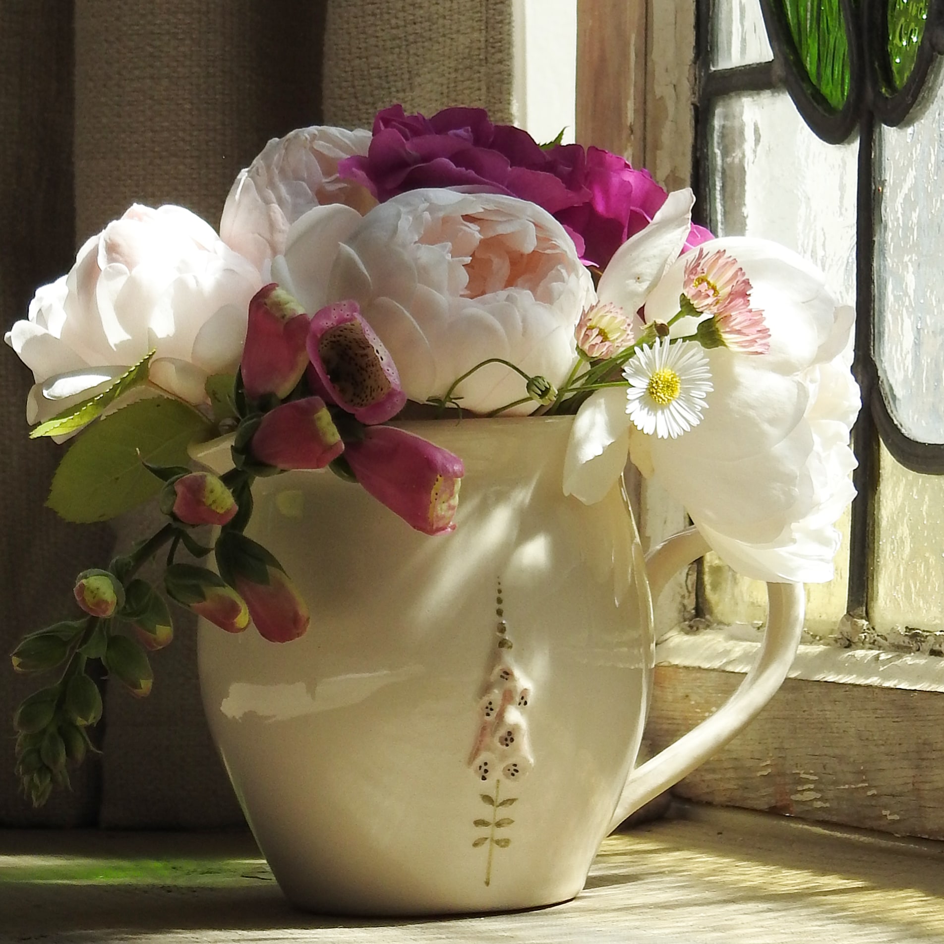 Jane Hogben Bellied Jug Foxglove - The Reed Warbler Shop